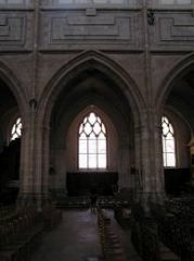Arc brisé de la cathédrale Saint-Louis
