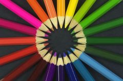 800px-Colouring_pencils.jpg