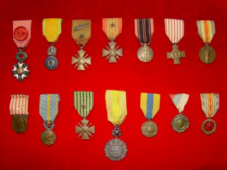 medailles_soldat_Noel_Perraud_14-18_et_39-45.jpg